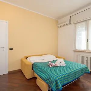 https://stations-apartments.italymilanhotels.net