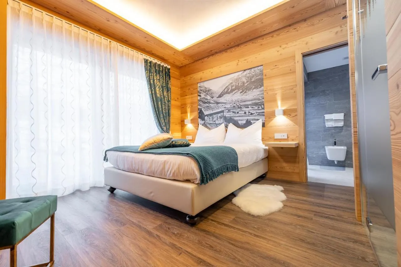 Chalet Imbosc'Che Livigno Italy