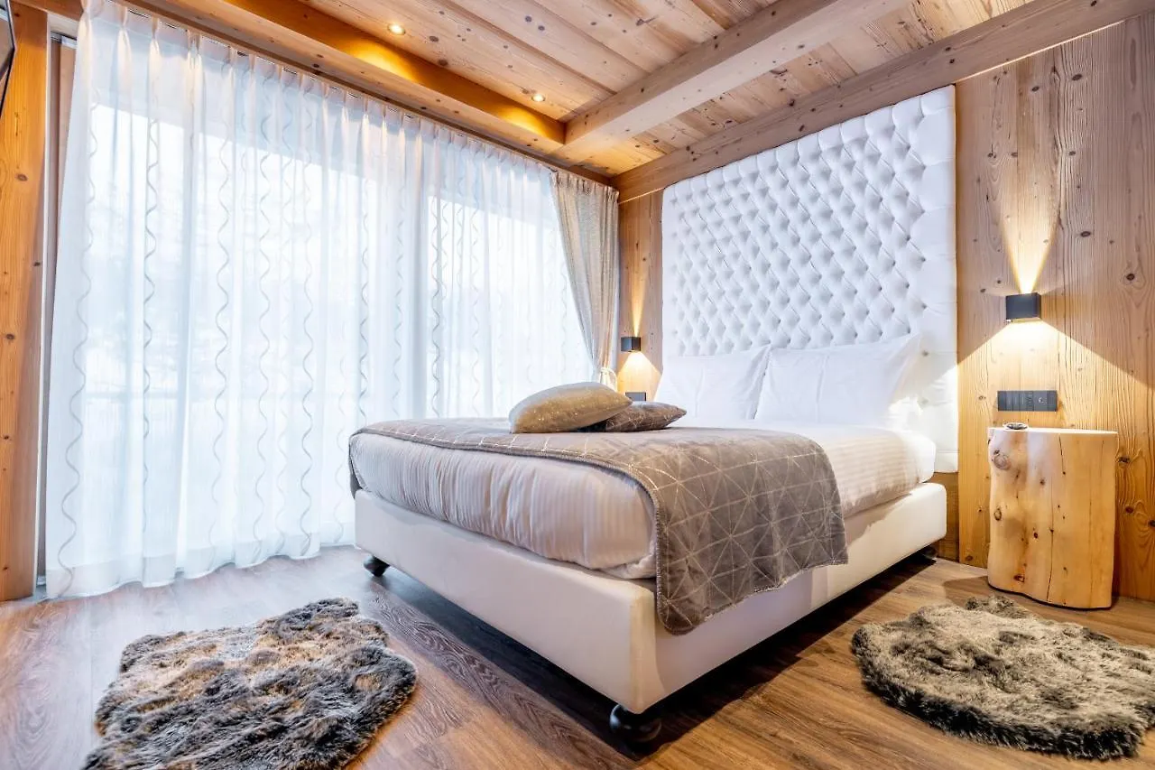Chalet Imbosc'Che Livigno 0*,  Italy