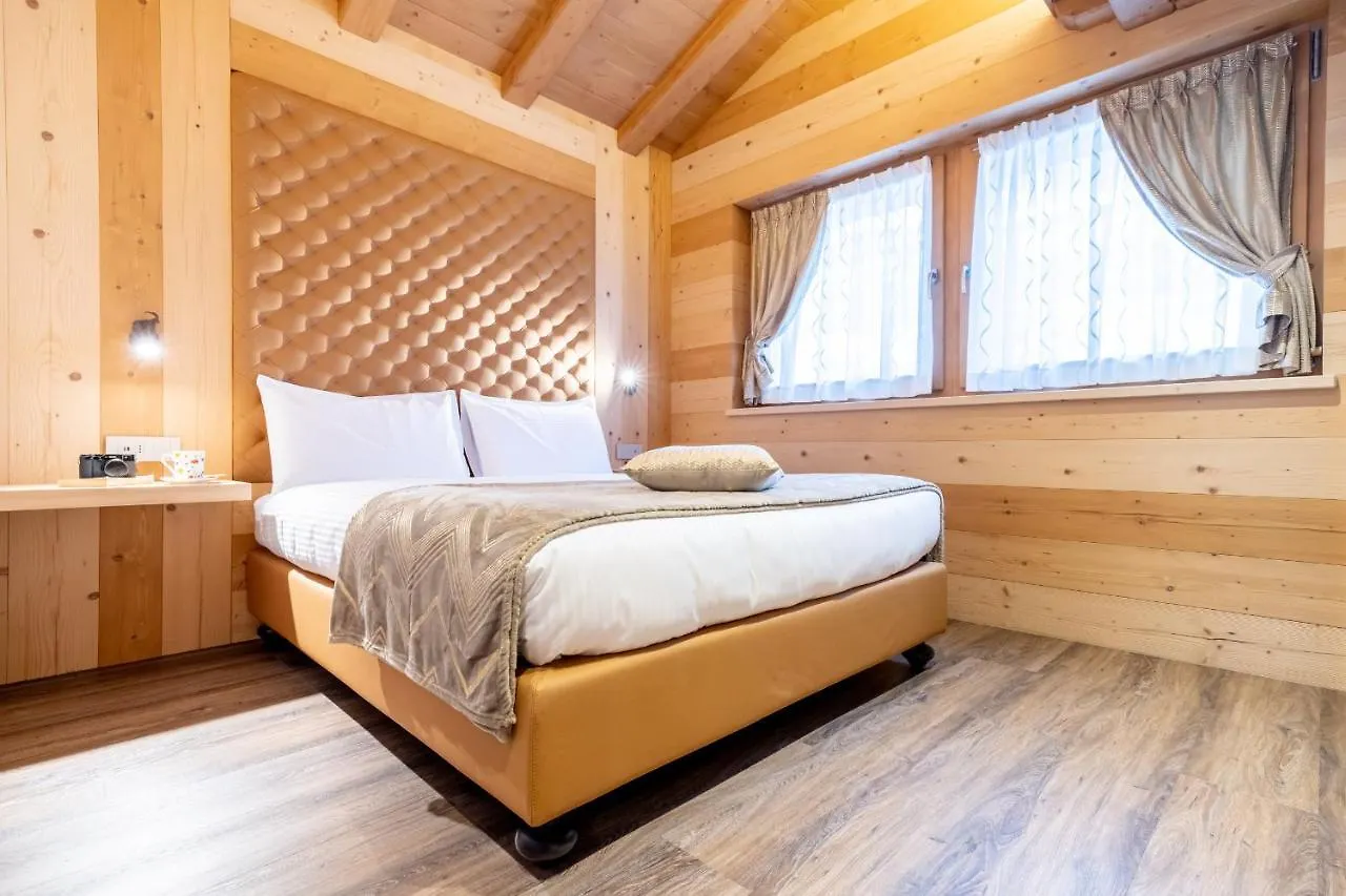 Chalet Imbosc'Che Livigno 0*,  Italy